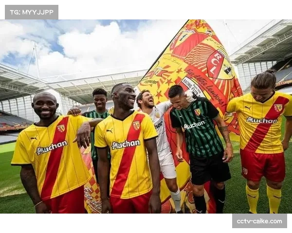 从两球落后到三球逆转：深度复盘斯特拉斯堡客胜南特一役